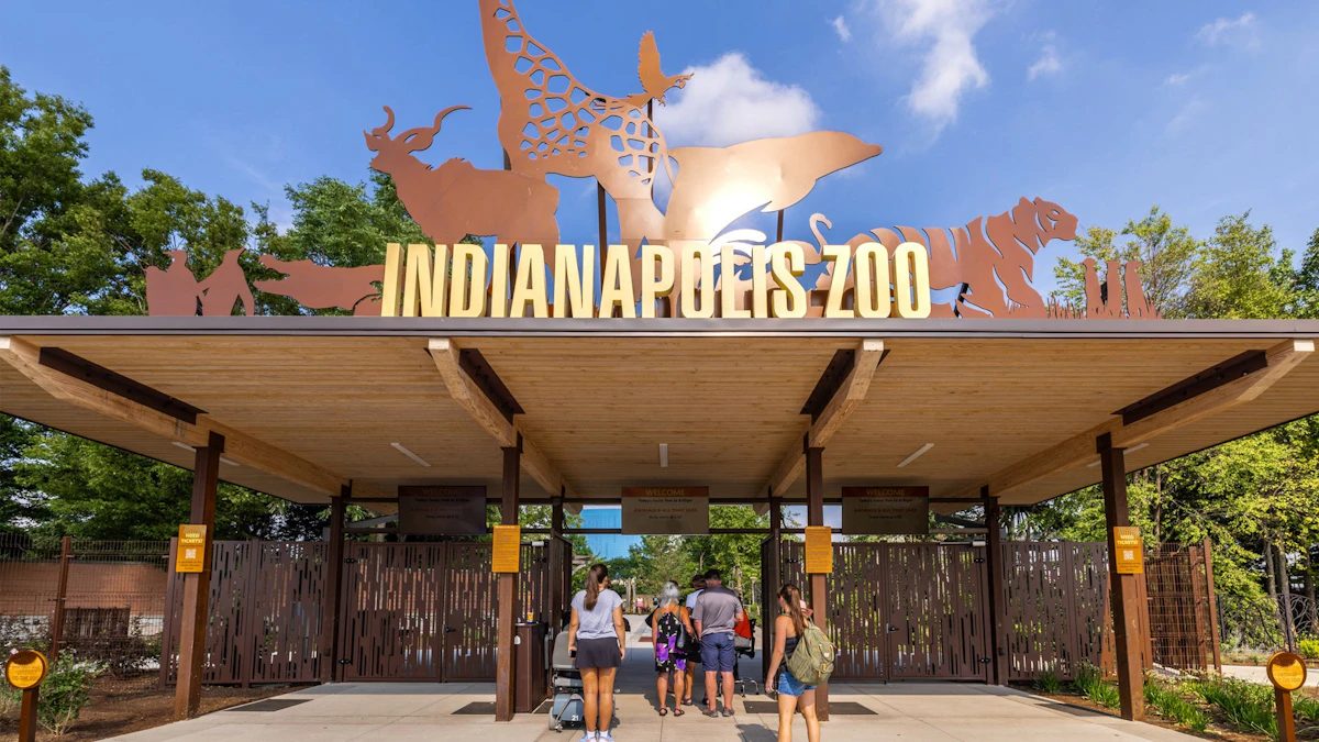 Win Four Tickets to the Indianapolis Zoo | Visit Indy